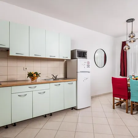 Pensjonat And With Parking Space - 17589