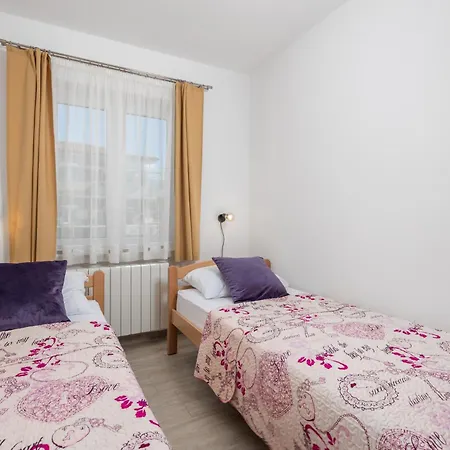 And With Parking Space - 17589 Pensjonat 3*